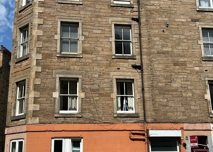 Luxury Modern Studio L Central Edinburgh L Pet Friendly